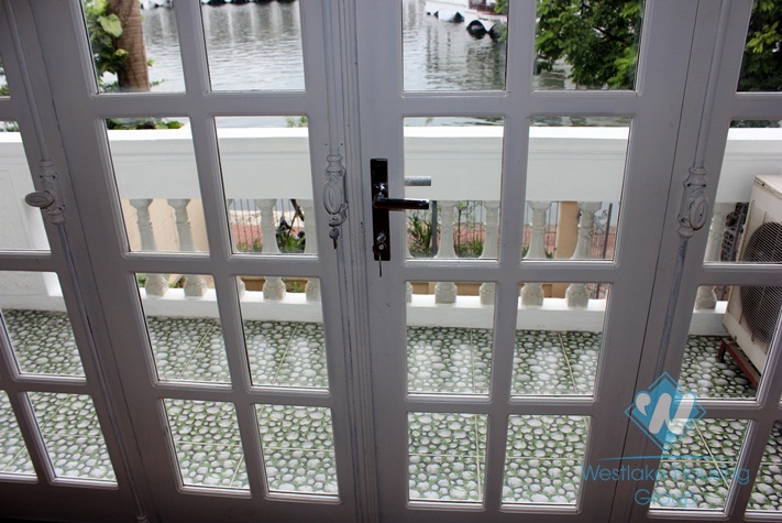 Lake view, Nice house for rent in Tay Ho.